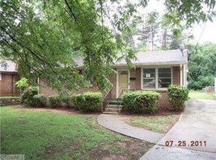 3658 Carver School Rd, Winston Salem, NC 27105