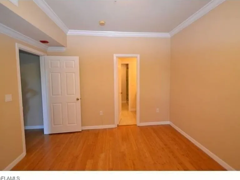 23660 Walden Center Dr #207 — Photo 9