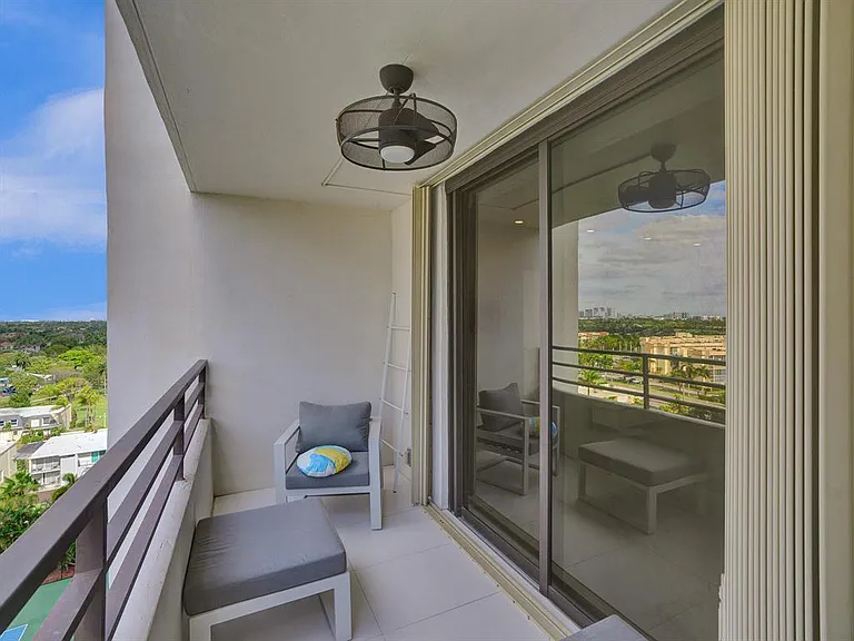 2500 Parkview Dr #1112 — Photo 15