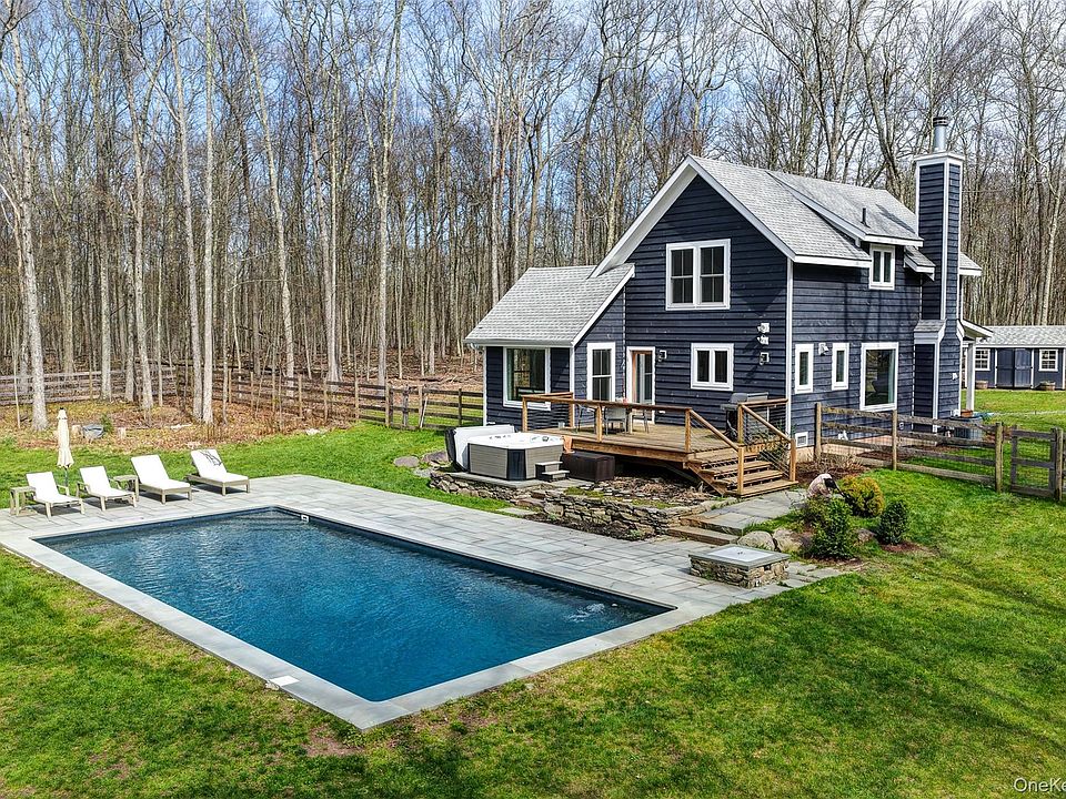 1st image of 176 Maple Lane