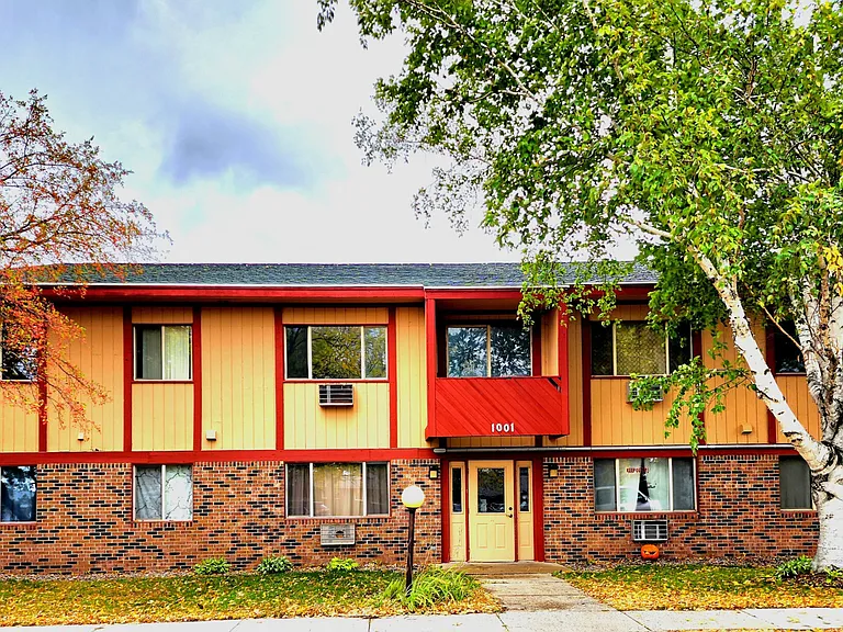 1001 Highland Rdg — Photo 1
