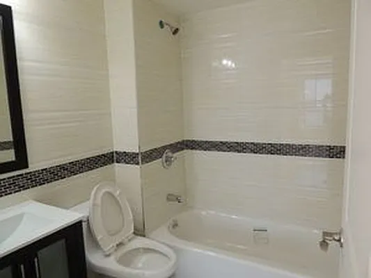 Rented by Luxdeal Realty LLC | media 1