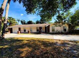 2671 Victory Blvd, Vero Beach, FL 32960