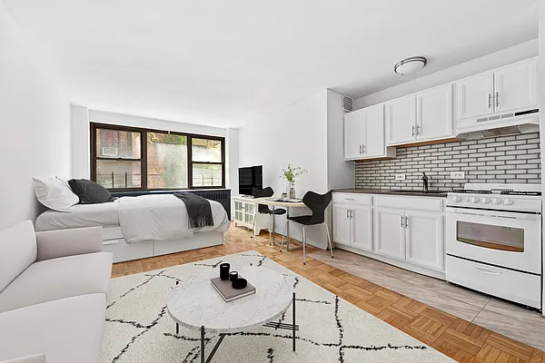 Rented by Compass | media 14