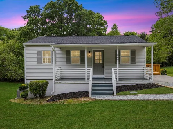 649 Stone St, Haw River, NC 27258