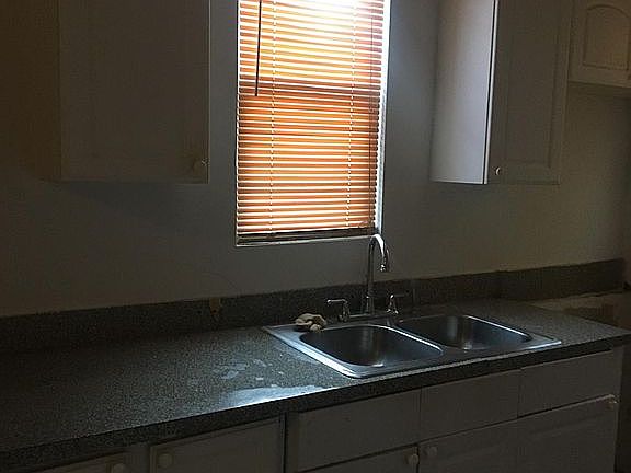 5th image of 2200 Kirk Ave