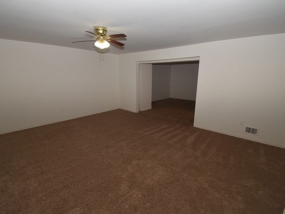 3rd image of 1436 Greenmont Ct