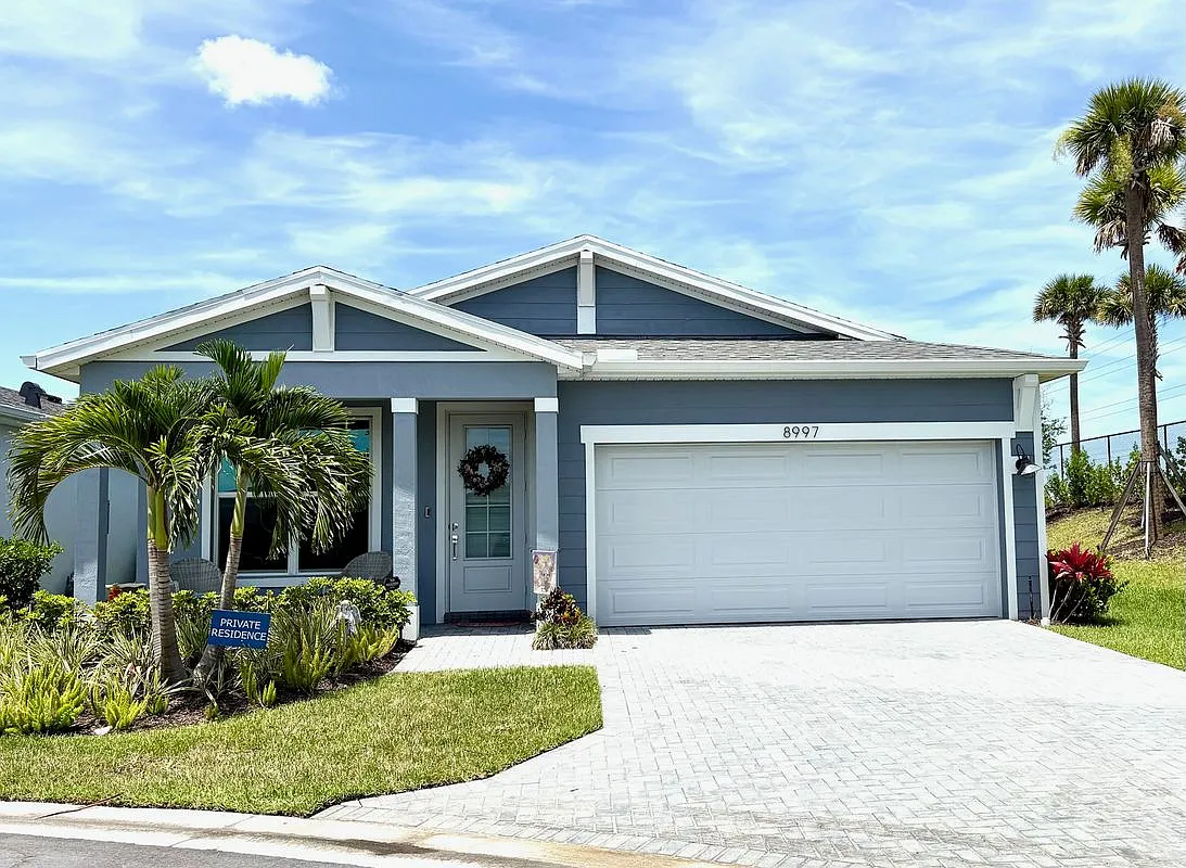 3 bed, 2.5 bath, 1998 sqft, $3,295 — Photo 1