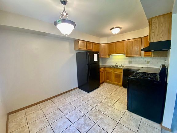 2nd image of 1966 Burton St SE APT 33