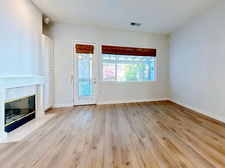 844 Signorelli Cir — Photo 10