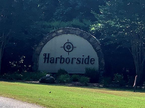 4th image of 204 Harborside Dr