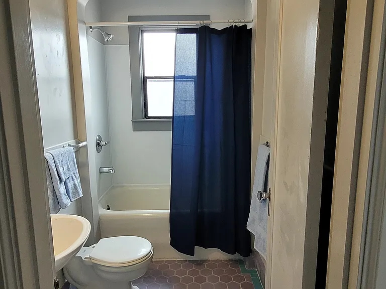 The Marion Apartments — Photo 12