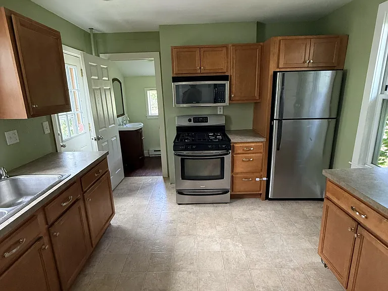 320 North St — Photo 14