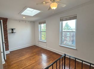 1009 S 8th St #5, Philadelphia, PA 19147