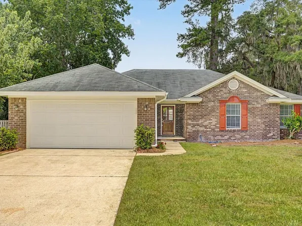 85 S Oak Rd, Richmond Hill, GA 31324