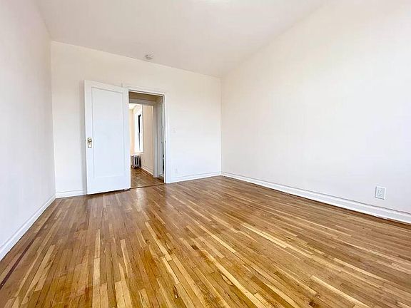 3rd image of 2266 University Ave #5F