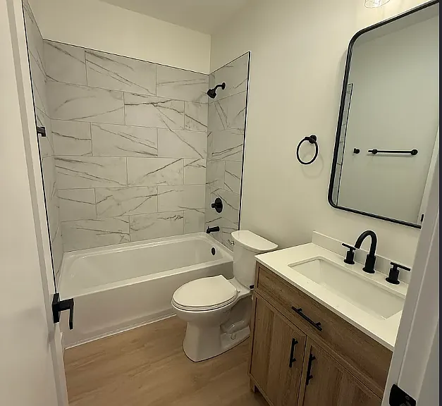 1651 Spann Ave #B — Photo 5