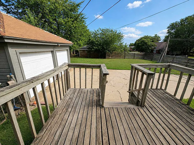 2203 N Barnes Ave — Photo 15