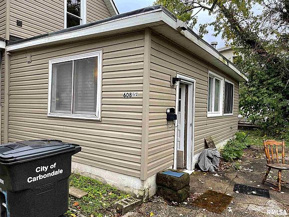 2nd image of 608 W Cherry St #2
