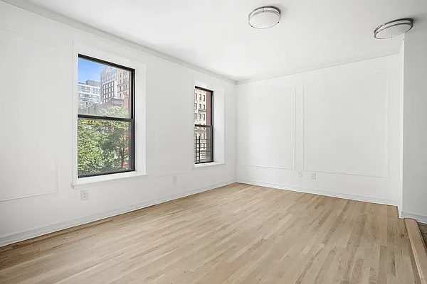 Rented by Compass | media 10