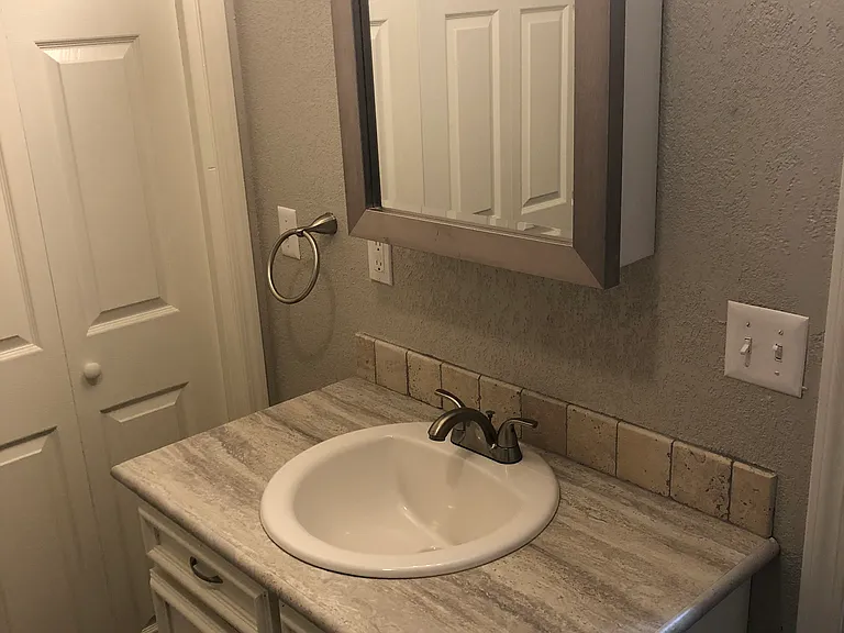 812 Hardy Springs Cir #C — Photo 11