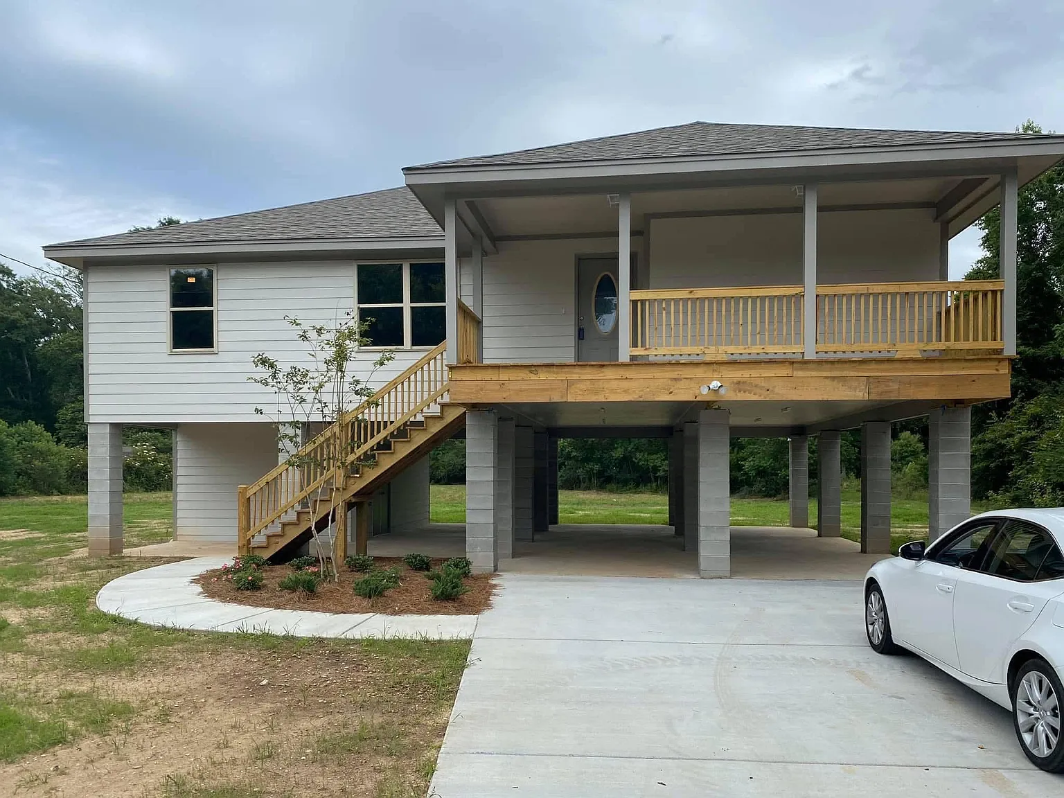 3 bed, 1425 sqft, $1,850 — Photo 1