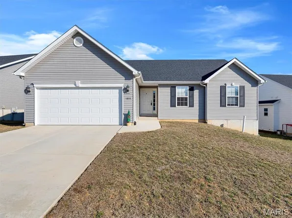1833 Sunset Rdg, Festus, MO 63028
