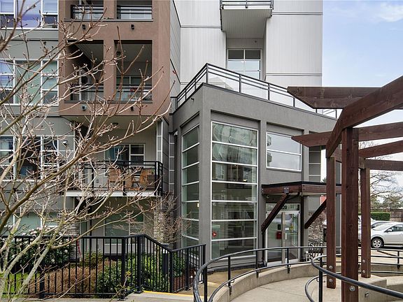 3rd image of 1020 Inverness Rd #106