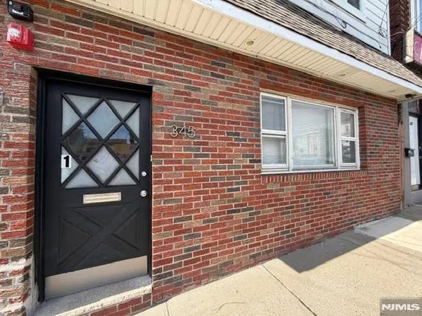 345 Lanza Ave, Garfield, NJ 07026