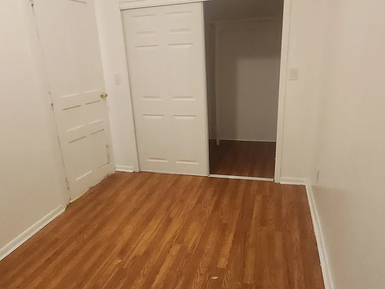 28 Douw St #2 — Photo 2