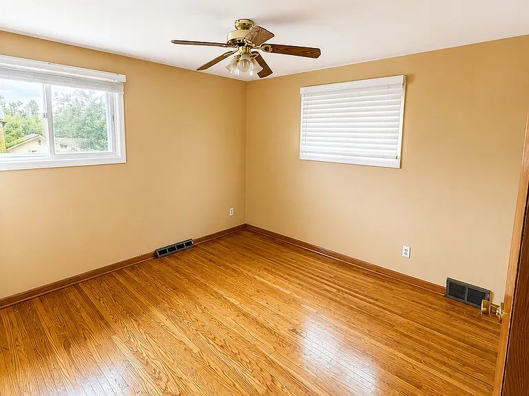 12 Marie Ave #2 — Photo 7