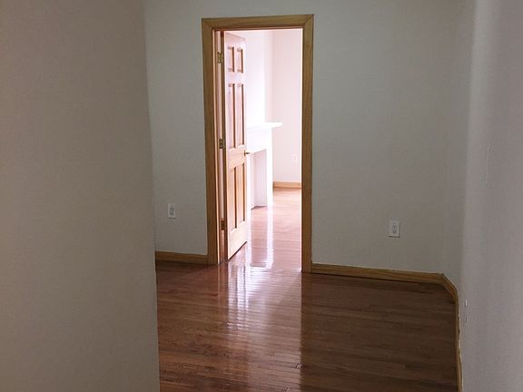 4th image of 1584 York Ave APT 4S