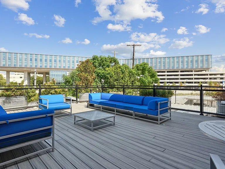 Deep Ellum Lofts — Photo 75