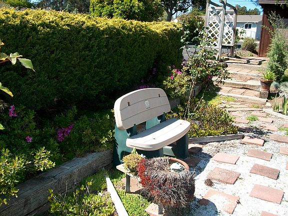 Front yard walkway