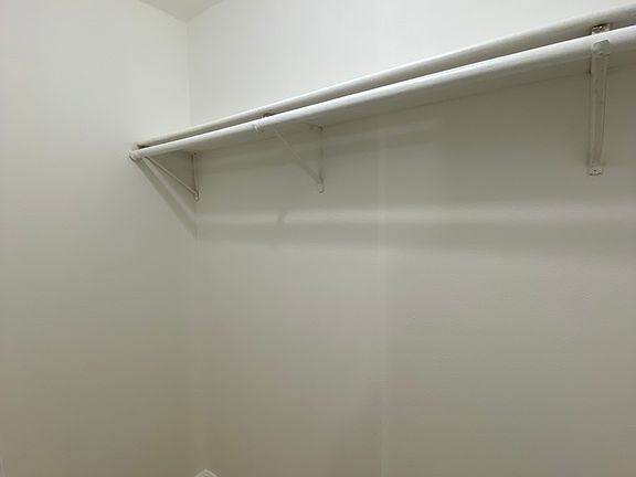 5th image of 316 E 12th St APT 104