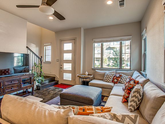 4th image of 210 Wimberly St