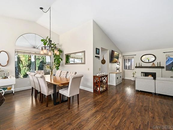 5th image of 5276 Triple Crown Dr