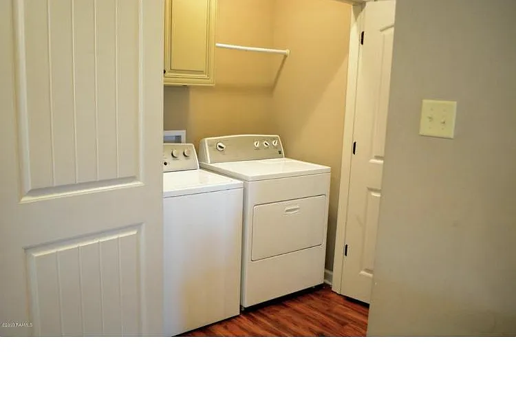 112 Meadowhollow Dr — Photo 10
