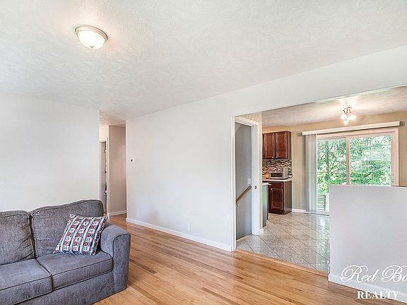 5th image of 19405 Wedgewood Dr