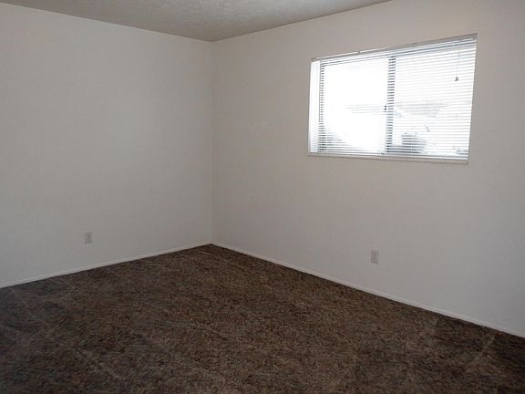 5th image of 463 Hansen Ave APT 4