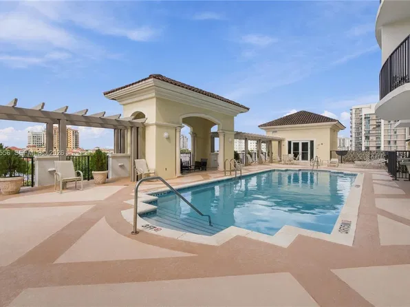 1627 SW 37th Ave APT 303, Miami, FL 33145