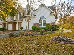 2366 Suwanee Pointe Dr, Lawrenceville, GA 30043