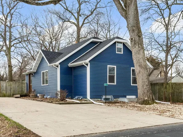 327 Koshkonong Drive, Edgerton, WI 53534