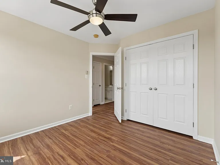 41712 Cynthia Ter — Photo 34