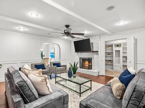 11125 Ridgemeadow Dr, Dallas, TX 75218