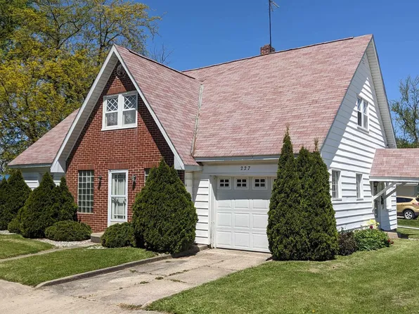227 E Horton St, Bluffton, IN 46714
