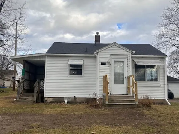 296 W Congress St, Caro, MI 48723