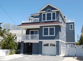 11 E 29th St, Long Beach Township, NJ 08008
