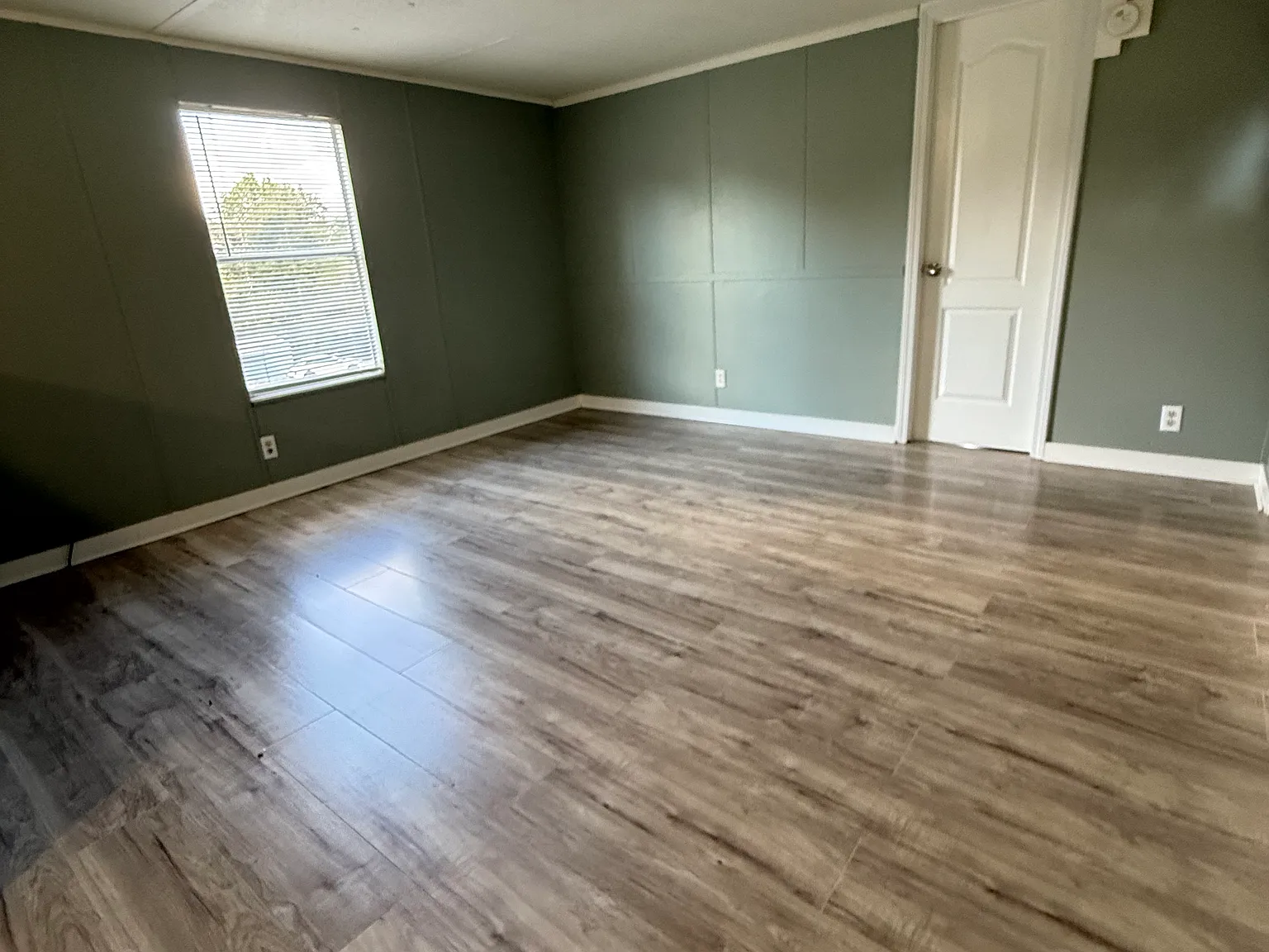 2 bed, 900 sqft, $970 — Photo 3