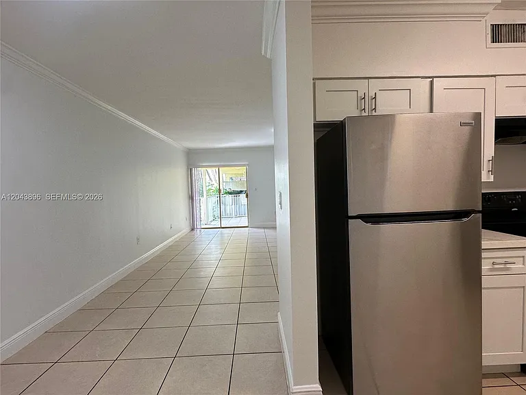 2536 Van Buren St #5A — Photo 8